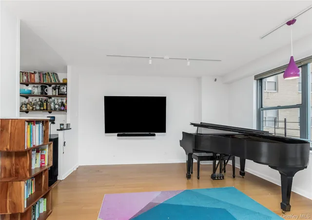 Photo 2 of House for sale at 2500 Johnson Ave #15G, New York, NY 10463 | MLS# 946622 | Listing updated on 2026-10-07
