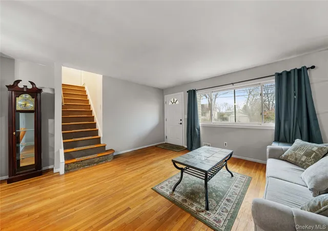 4th image of 64 Wright Ave, Deer Park, NY 11729 | MLS# 946841