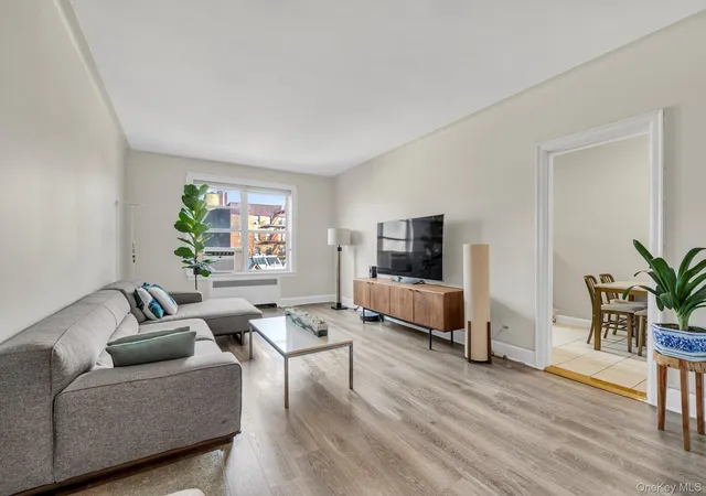 3rd image of 35-24 72Nd St #5G, Jackson Heights, NY 11372 | MLS# 946998
