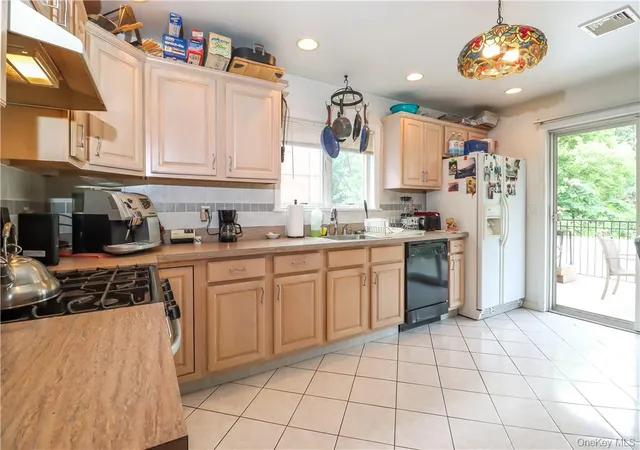 5th image of 1078 Midland Ave, Bronxville, NY 10708 | MLS# 947077
