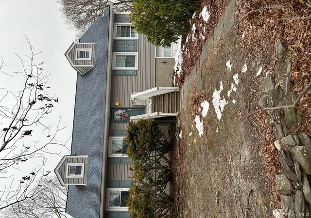 1st image of 572 Puritan Dr, Shirley, NY 11967 | MLS# 947261