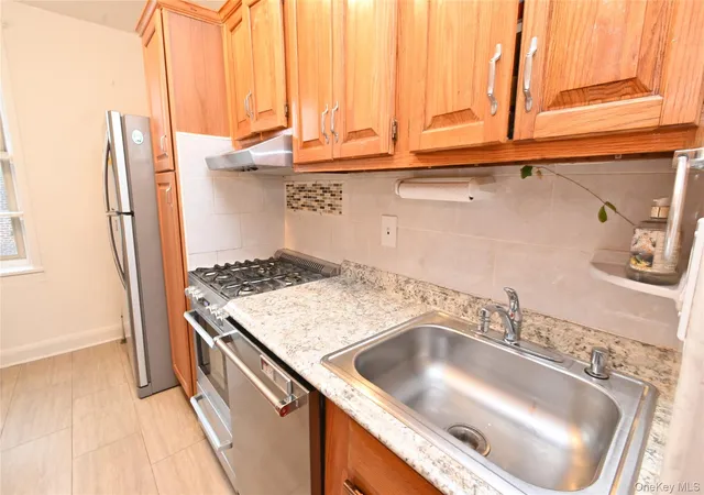 28th image of 43 10 48th Ave #6B, Woodside, NY 11377 | MLS# 947414