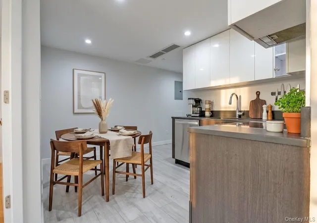 Listing Photo 4 - Condo for sale in building located at 15815 Union Turnpike, New York, NY 11366 - Unit #3F