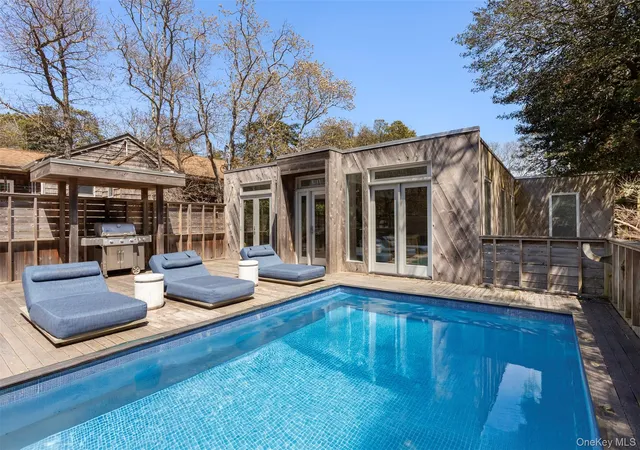 Photo 1 of Single family home for sale at 39 Lone Hl Walk, Brookhaven, NY 11782 | MLS# 947421 | Listing updated on 2026-05-08