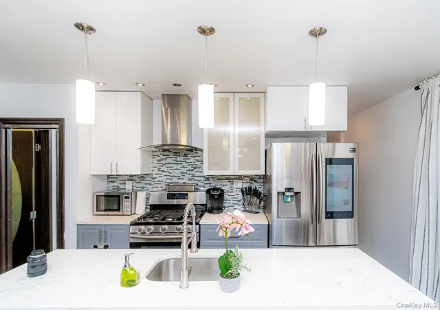 Photo 1 of Multi family home for sale at 52 Bradford St, Brooklyn, NY 11207 | MLS# 947469 | Listing updated on 2026-01-03