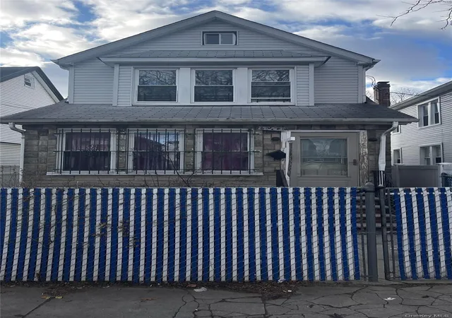 Photo 1 of Single family home for sale at 118 18 190th Street, Saint Albans, NY 11412 | MLS# 947489 | Listing updated on 2026-06-22