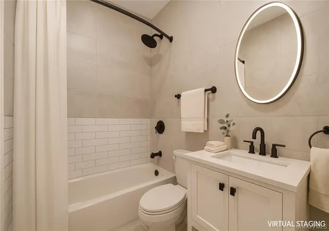 Photo 3 of Sale Pending at 2409 Brookhaven Ave, Far Rockaway, NY 11691 | MLS# 947511 | Listing updated on 2026-05-29