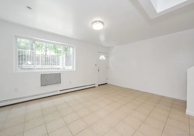 Photo 4 of Sale Pending at 3313 Rombouts Ave, Bronx, NY 10475 | MLS# 947591 | Listing updated on 2026-09-22