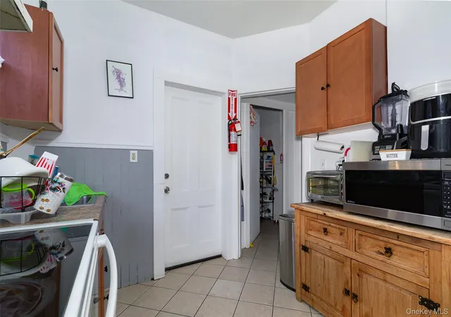 4th image of 94 Academy St, Poughkeepsie, NY 12601 | MLS# 947606