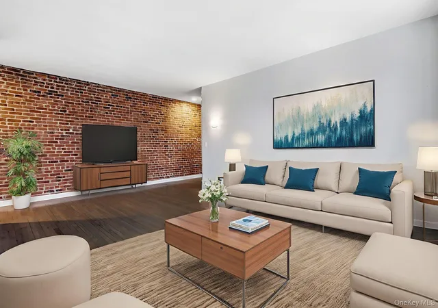4th image of 11 Alden Rd #1M, Larchmont, NY 10538 | MLS# 947618