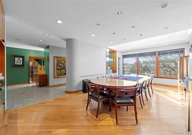 5th image of 2829 Frankel Blvd, Hempstead, NY 11566 | MLS# 947687