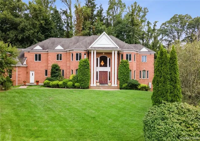 1st image of 3 Vandelay Ct, Scarsdale, NY 10583 | MLS# 947832