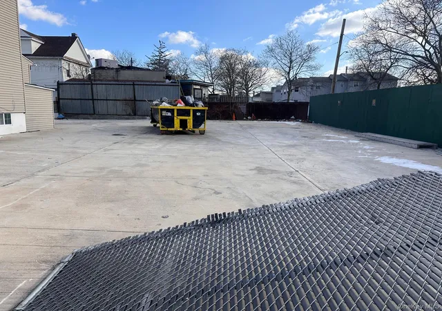 1st image of 15910 Meyer Ave, New York, NY 11433 | MLS# 947847