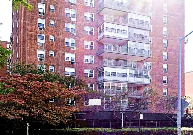 1st image of 138 10 Franklin Ave #10G, Flushing, NY 11355 | MLS# 948119