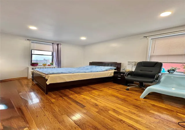 4th image of 144-07 Sanford Ave, New York, NY 11355