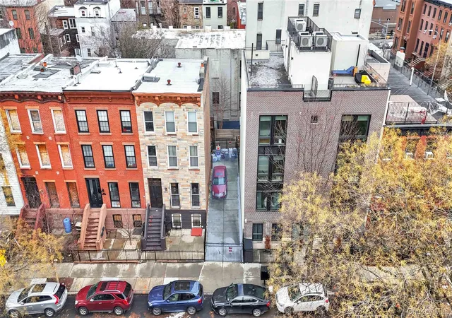 5th image of 63 Irving Pl, New York, NY 11238 | MLS# 948470