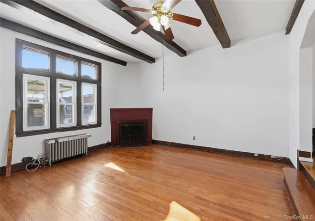 Photo 4 of Sale Pending at 202-07 109th Avenue, Saint Albans, NY 11412 | MLS# 948506 | Listing updated on 2026-04-09