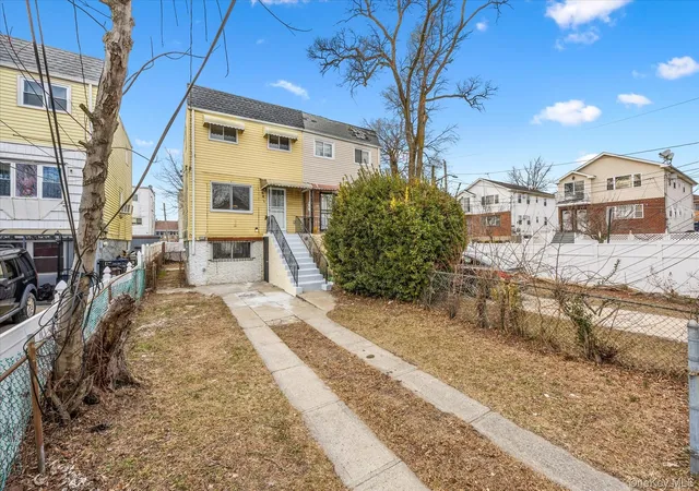 Photo 3 of Sale Pending at 641 Beach 65th St, Arverne, NY 11692 | MLS# 948642 | Listing updated on 2026-06-26