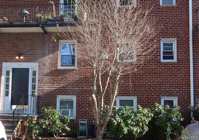 Homes for sale in Mount Kisco, NY | 28 Barker St #C-2, Mount Kisco, NY 10549 | MLS# 948666
