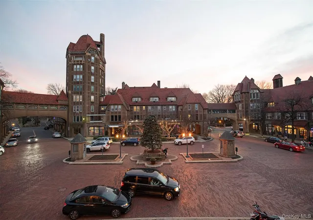 2nd image of 111-15 75Th Ave, Forest Hills, NY 11375