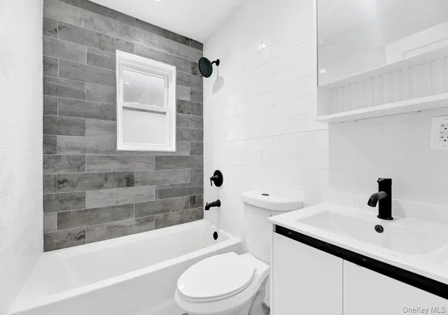 Photo 4 of House for sale at 72-31 Hillmeyer Ave, Arverne, NY 11692 | MLS# 948810 | Listing updated on 2026-04-16