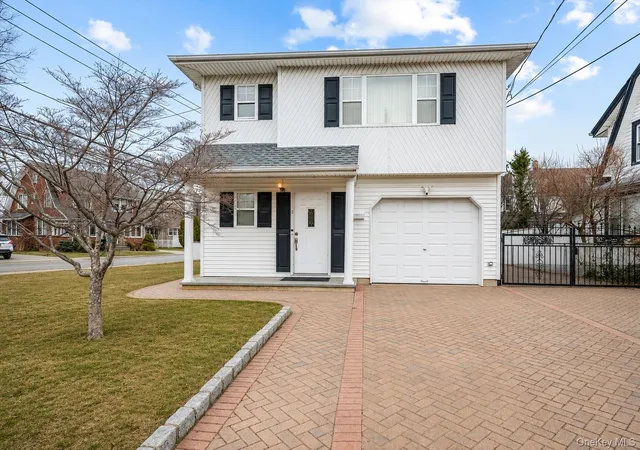 Single family home for sale at 2 Wilson St, East Rockaway, NY 11518 | MLS# 948825 | Listing updated on 2026-07-19