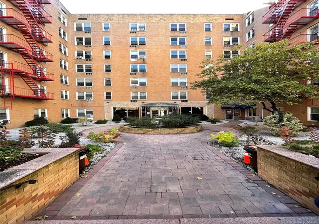 2nd image of Colden Houses, Flushing, NY 11355