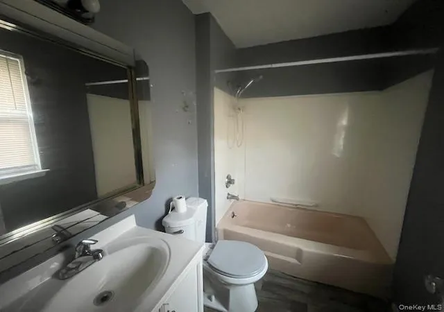 Listing Photo 4 - Condo for sale in building located at 5 Crescent Dr, Haverstraw, NY 10984 - Unit #17