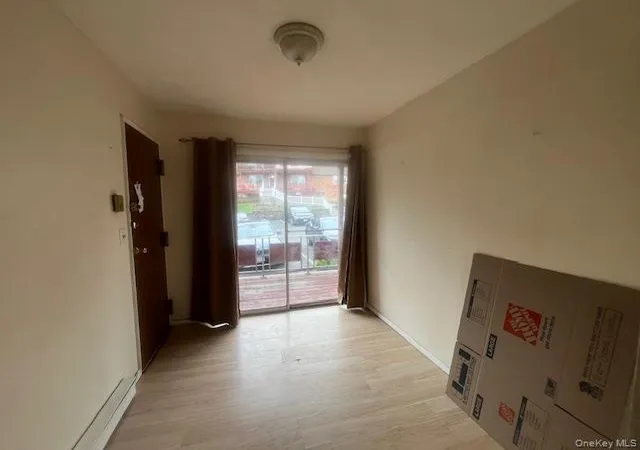 Listing Photo 5 - Condo for sale in building located at 5 Crescent Dr, Haverstraw, NY 10984 - Unit #17