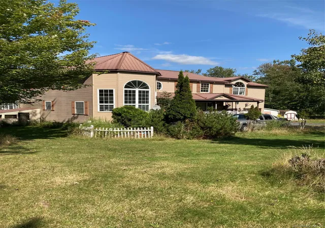 Photo 3 of Single family home for sale at 699 Budd Rd, Woodbourne, NY 12788 | MLS# 948974 | Listing updated on 2026-08-17