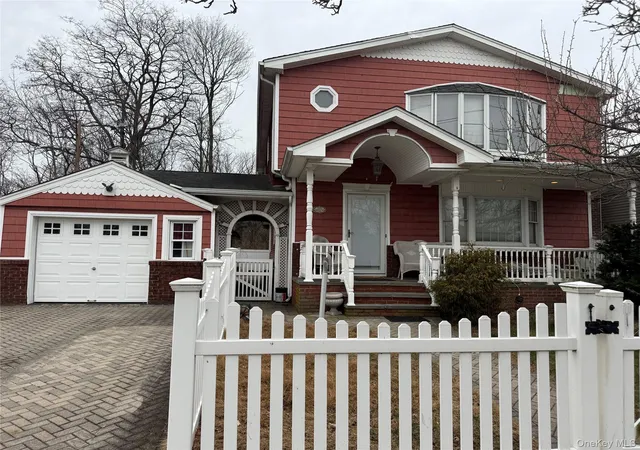 Single family home for sale at 2331 Neptune Ave, Seaford, NY 11783 | MLS# 949205 | Listing updated on 2026-02-09