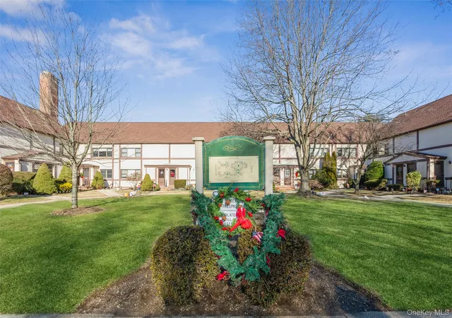 2nd image of 107 15Th St, Hempstead, NY 11530