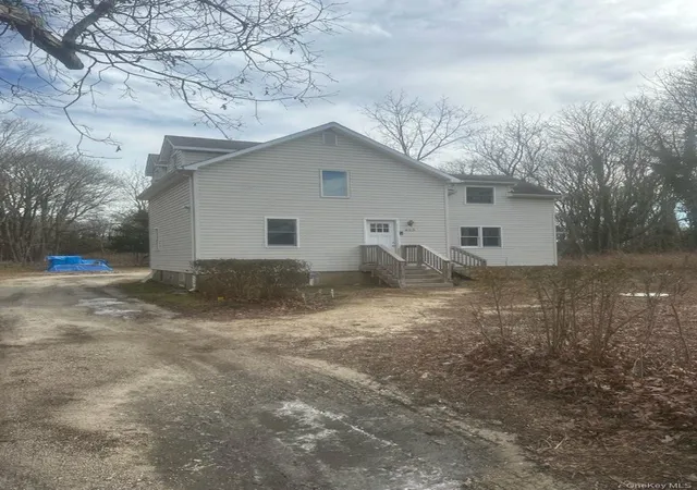 Photo 1 of Single family home for sale at 493 Munsell Rd, Brookhaven, NY 11772 | MLS# 949387 | Listing updated on 2026-07-29