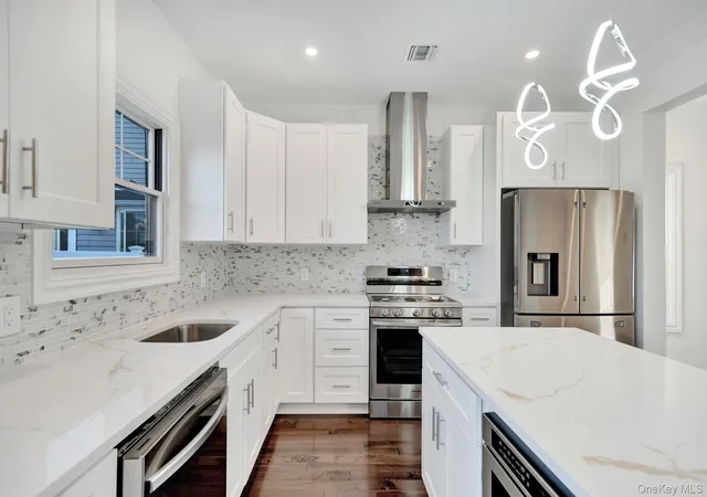 Photo 4 of Sale Pending at 47 E Cherry St, Hicksville, NY 11801 | MLS# 949481 | Listing updated on 2026-03-27