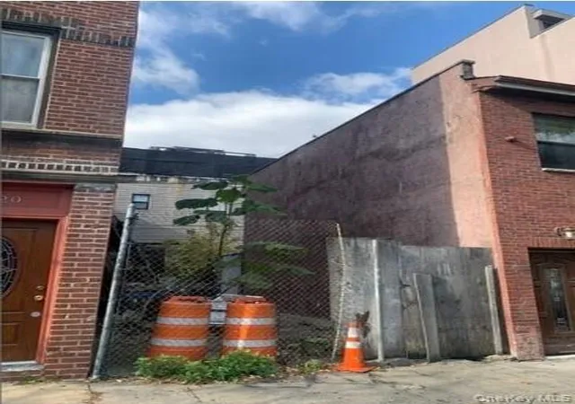 Land for sale at 118 Utica Ave, Brooklyn, NY 11213 | MLS# 949543 | Listing updated on 2026-02-13