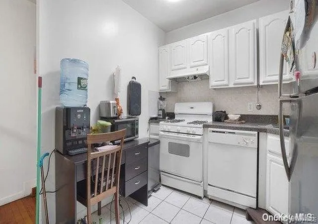 5th image of 104-61 42Nd Ave, Corona, NY 11368 | MLS# 949575