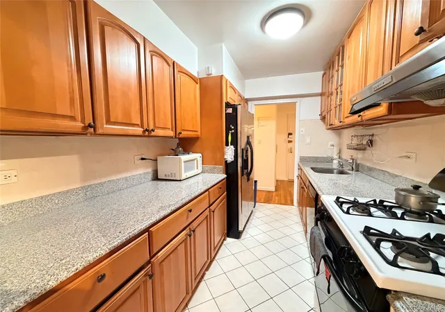 4th image of 142-05 Roosevelt Ave #519, Flushing, NY 11354 | MLS# 949604