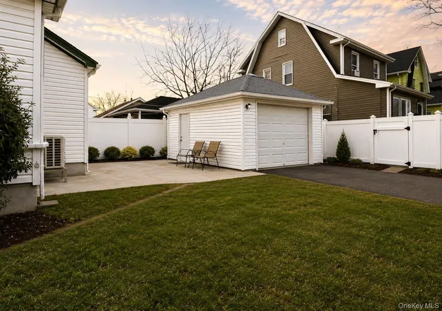 Photo 3 of Single family home for sale at 11202 Witthoff Ave, New York, NY 11429 | MLS# 949700 | Listing updated on 2026-08-03