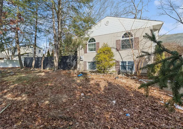 1st image of 3 Allegheny Dr W, Farmingville, NY 11738 | MLS# 949784