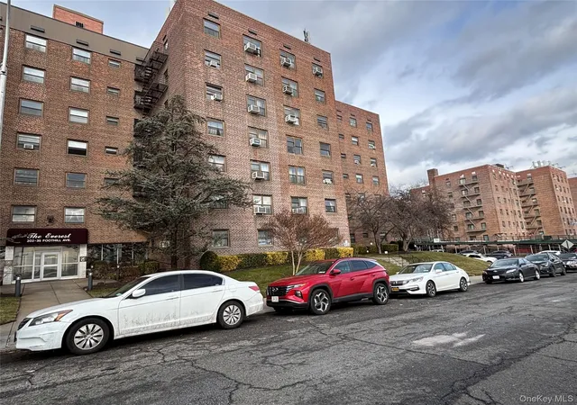 2nd image of 202 35 Foothill Ave #21 Foothill Ave #A21, Hollis, NY 11423 | MLS# 949824
