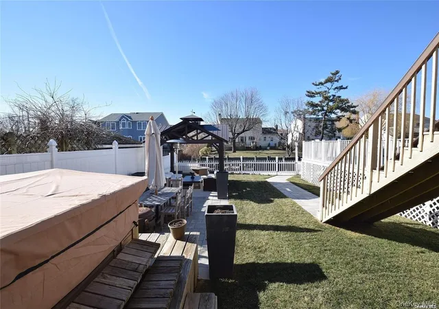 Photo 2 of Sale Pending at 3434 Colony Dr, Baldwin, NY 11510 | MLS# 949826 | Listing updated on 2026-02-04
