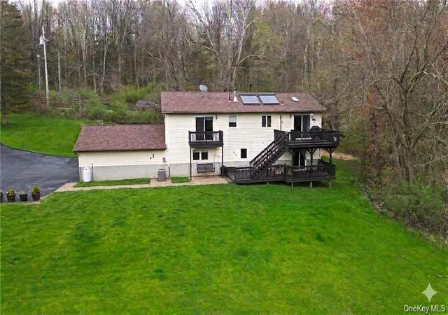 Homes for sale in Warwick, NY | 26 Waterbury Rd, Warwick, NY 10990 | MLS# 949951