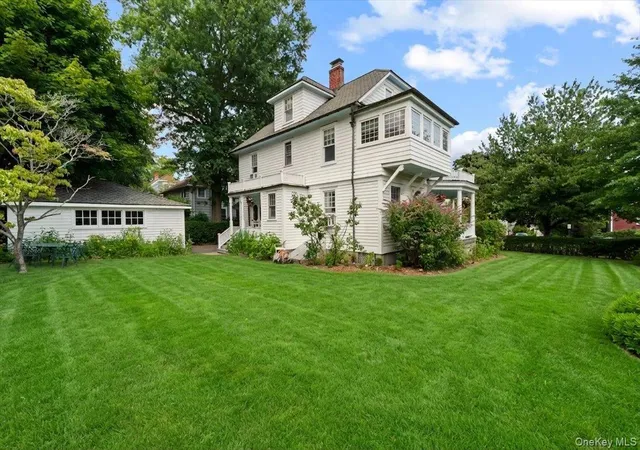 Photo 2 of Single family home for sale at 126 Greenridge Ave, White Plains, NY 10605 | MLS# 950391 | Listing updated on 2026-08-31
