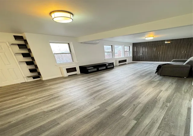 2nd image of 68 09 138th St #2B, Flushing, NY 11367 | MLS# 950436