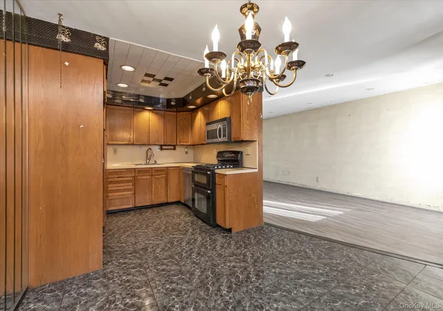 Photo 3 of Sale Pending at 621 Ave Y, New York, NY 11235 | MLS# 950510 | Listing updated on 2026-03-06