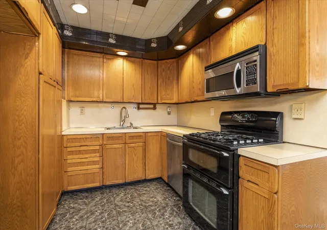 Listing Photo 5 - Condo for sale in building located at 621st Ave Y, New York, NY 11235
