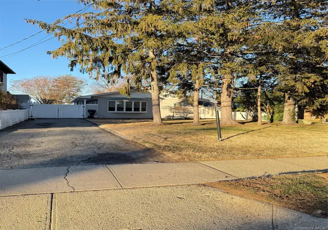 Single family home for sale at 254 Park Ave, Freeport, NY 11520 | MLS# 950579 | Listing updated on 2026-07-08