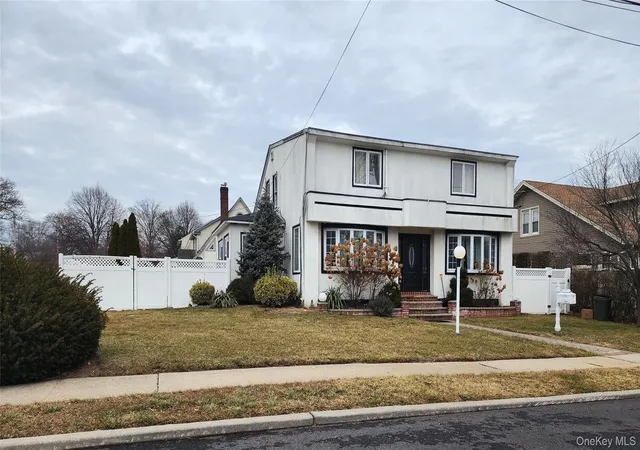 Photo 1 of Single family home for sale at 883 Mckenna Ave, North Baldwin, NY 11510 | MLS# 950748 | Listing updated on 2026-02-13