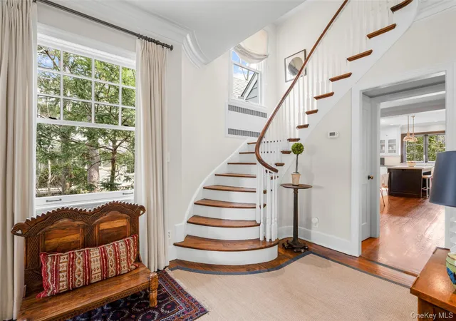 3rd image of 334 Highbrook Ave, Pelham, NY 10803 | MLS# 950884