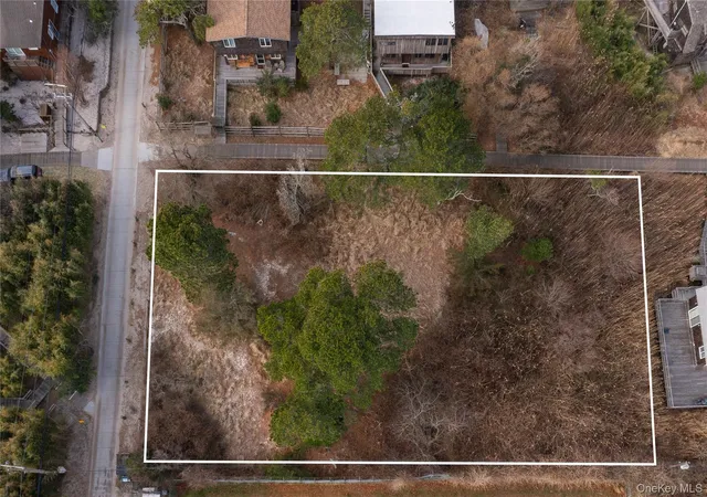 5th image of 91 Clipper Roadway, Ocean Beach, NY 11770 | MLS# 950926